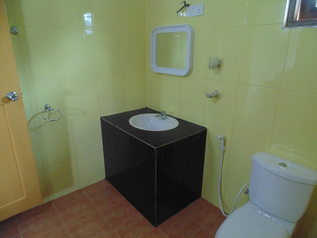 White Eagle Hotel Sigirîya Extérieur photo